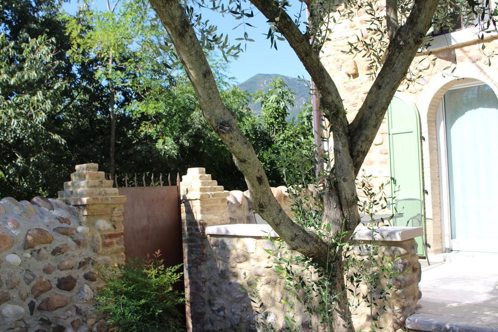 Giardino Degli Ulivi Caprino Veronese Exterior foto