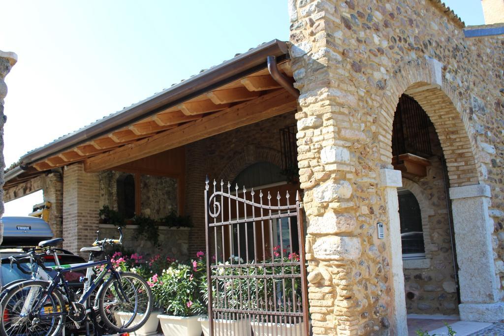 Giardino Degli Ulivi Caprino Veronese Exterior foto
